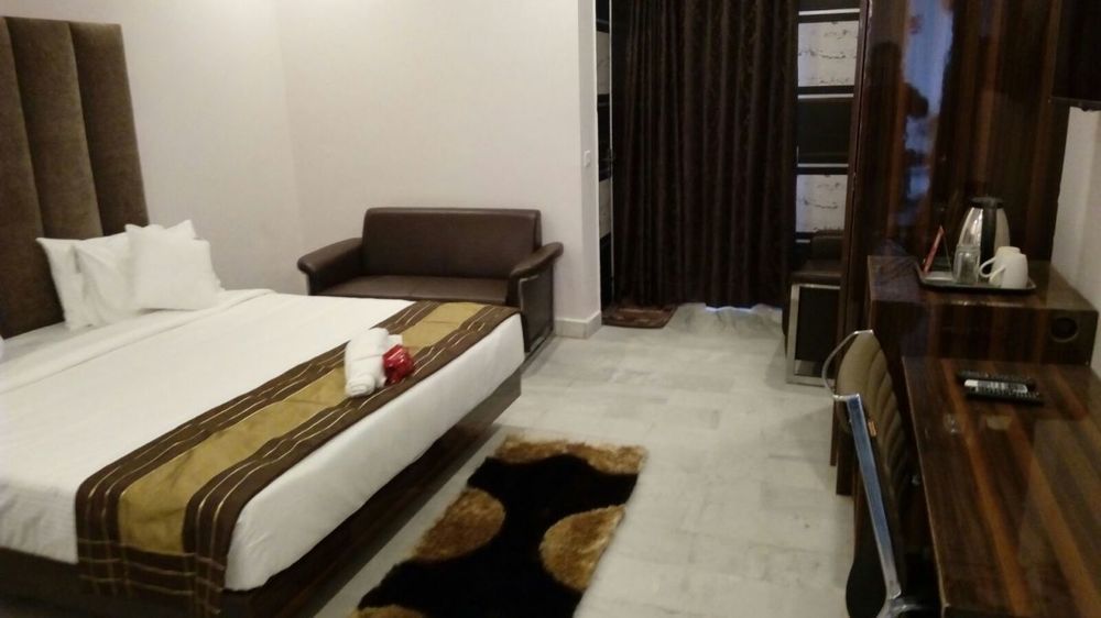 نويدا Red Carpet Hotels المظهر الخارجي الصورة
