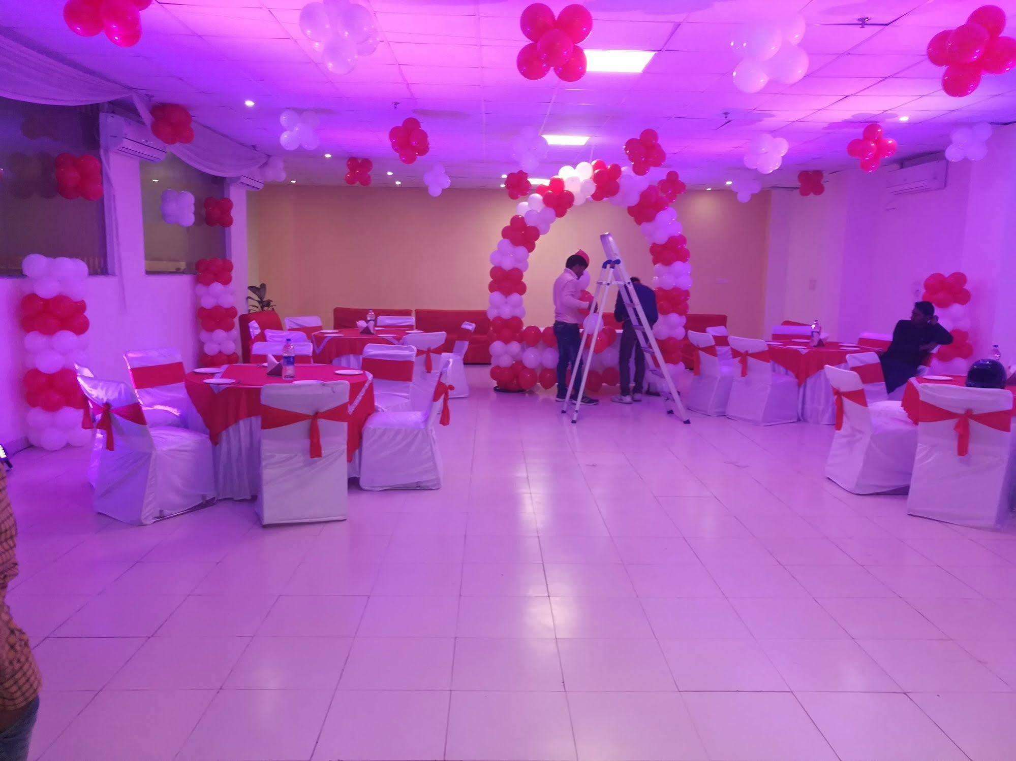 نويدا Red Carpet Hotels المظهر الخارجي الصورة