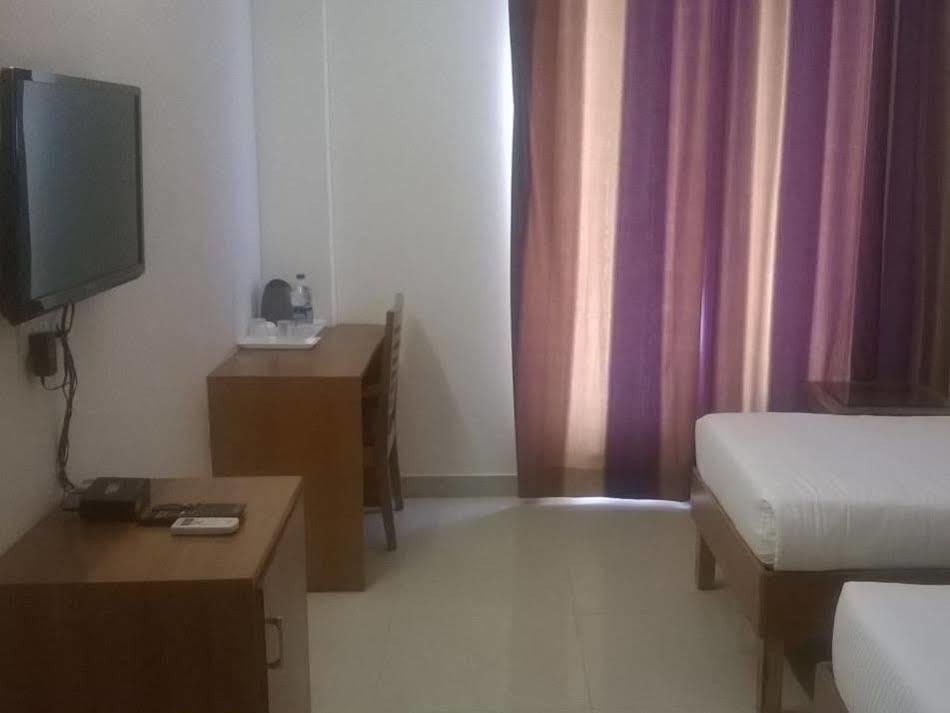 نويدا Red Carpet Hotels المظهر الخارجي الصورة