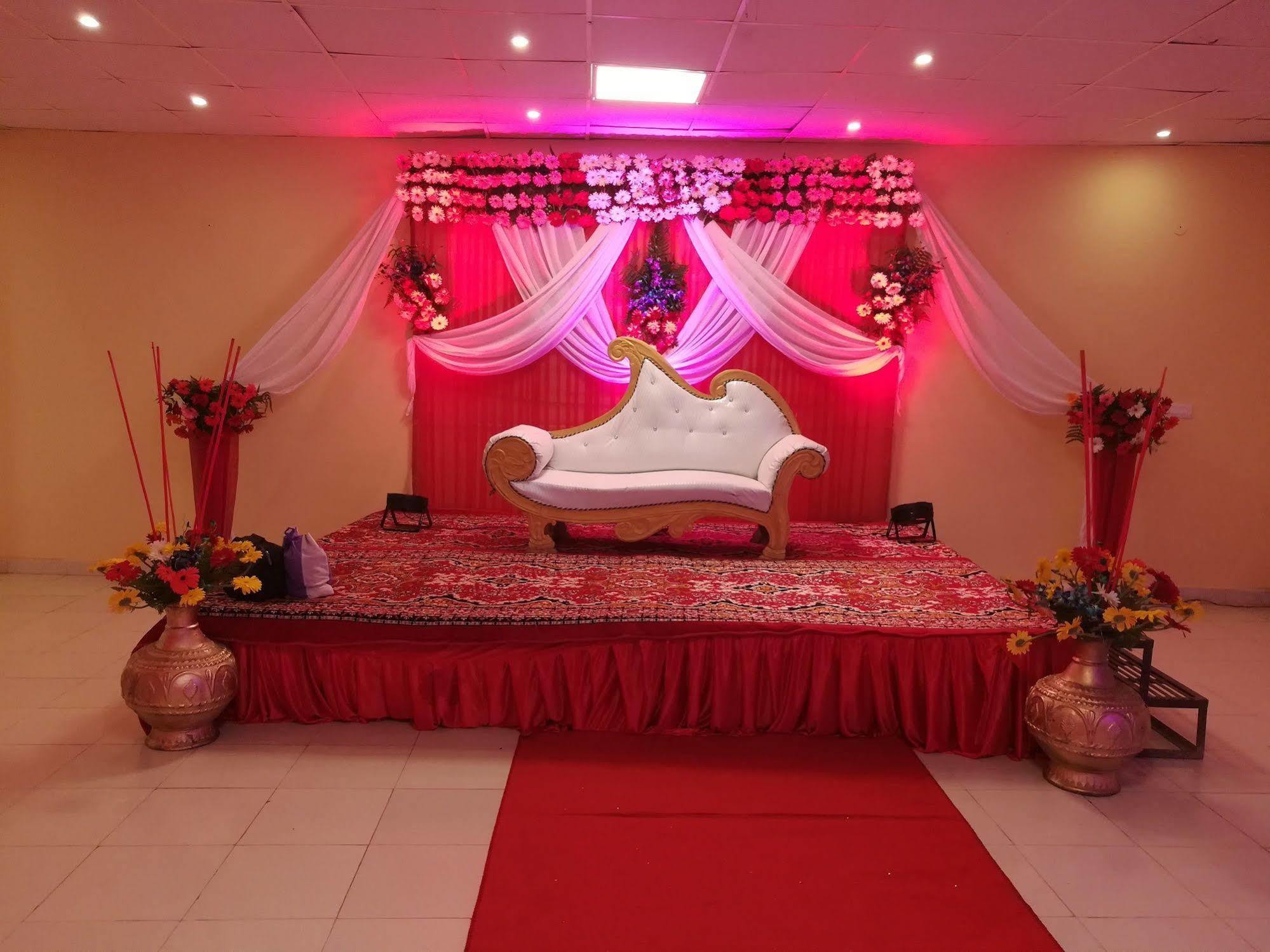 نويدا Red Carpet Hotels المظهر الخارجي الصورة